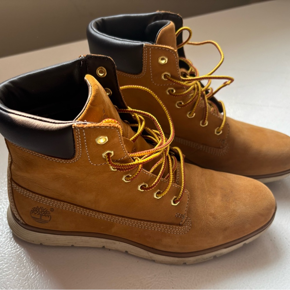 Timberland Tan Leather Boots with Yellow Accents